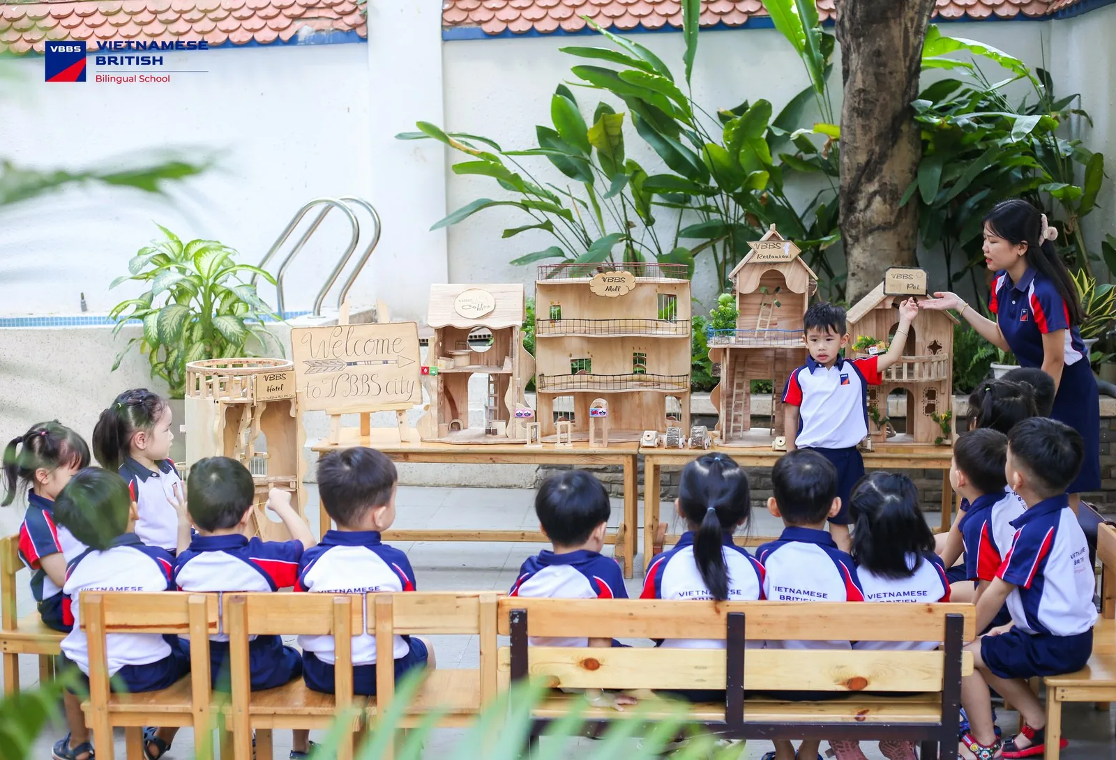 Khu Vận Động & Trò Chơi Liên Hoàn