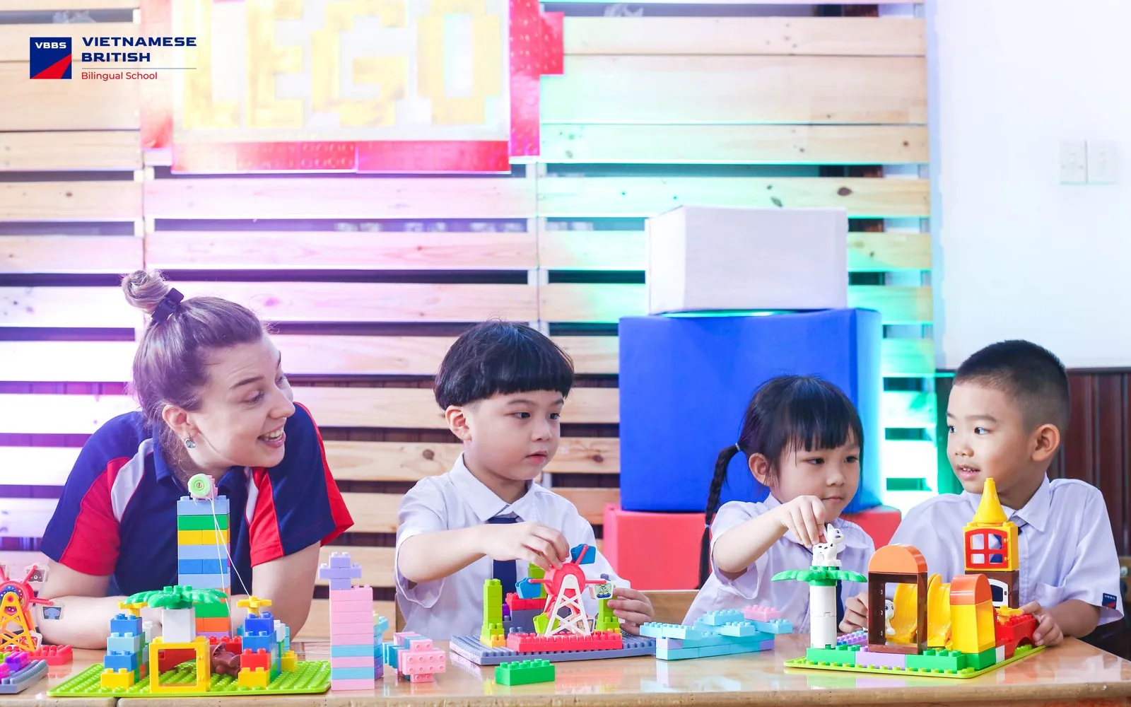 Tương Tác Tiếng Anh True English Qua Trò Chơi