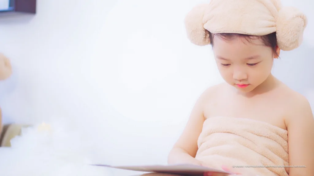 Phòng ngủ trưa đệm êm, ánh sáng dịu nhẹ và chăn ga cá nhân tiệt trùng