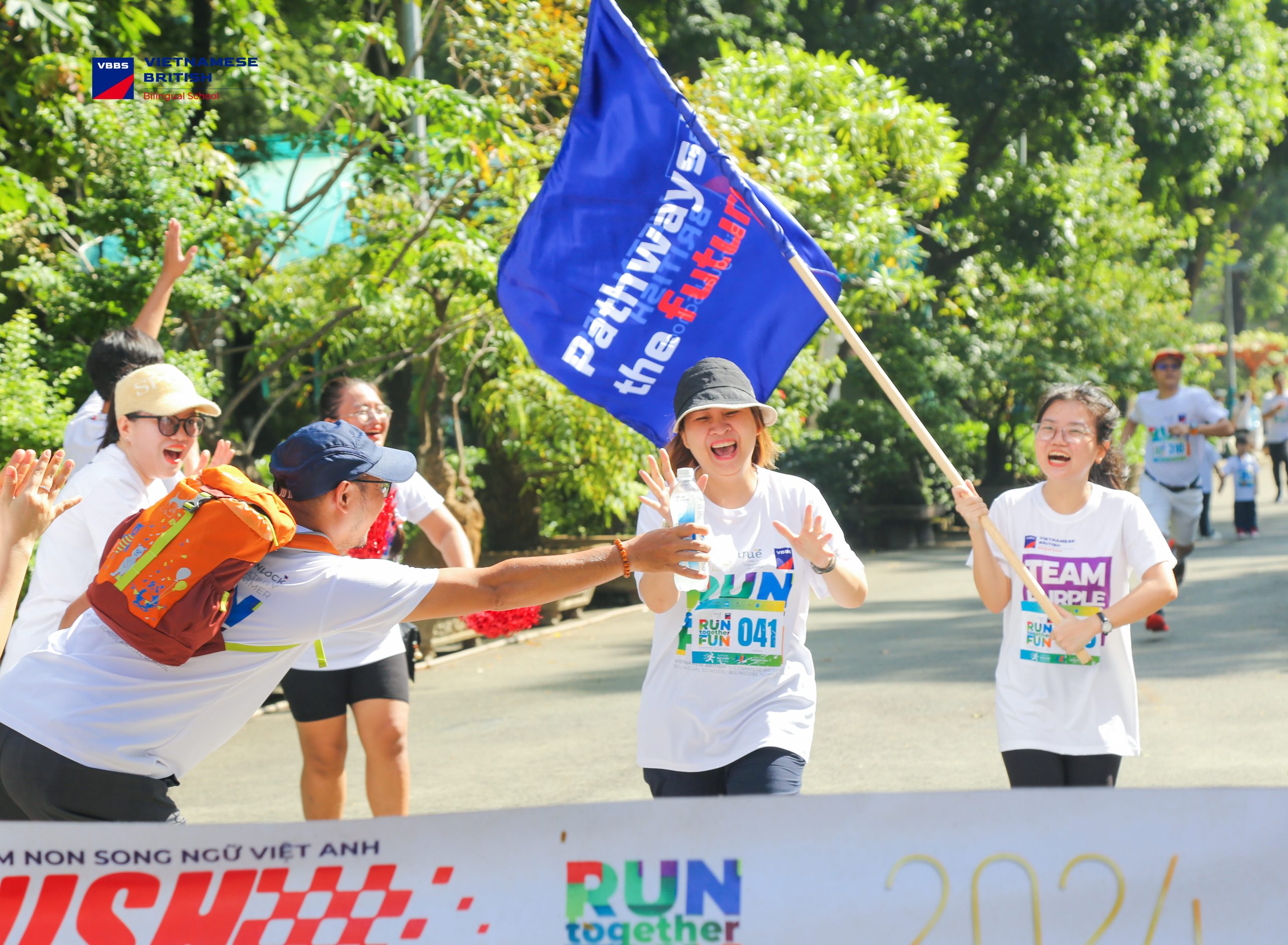 Hãy cùng VBBS Run Together, Fun Together - Giải Chạy Bộ & Ngày Hội Gia Đình - bắt đầu một mùa hè sôi động