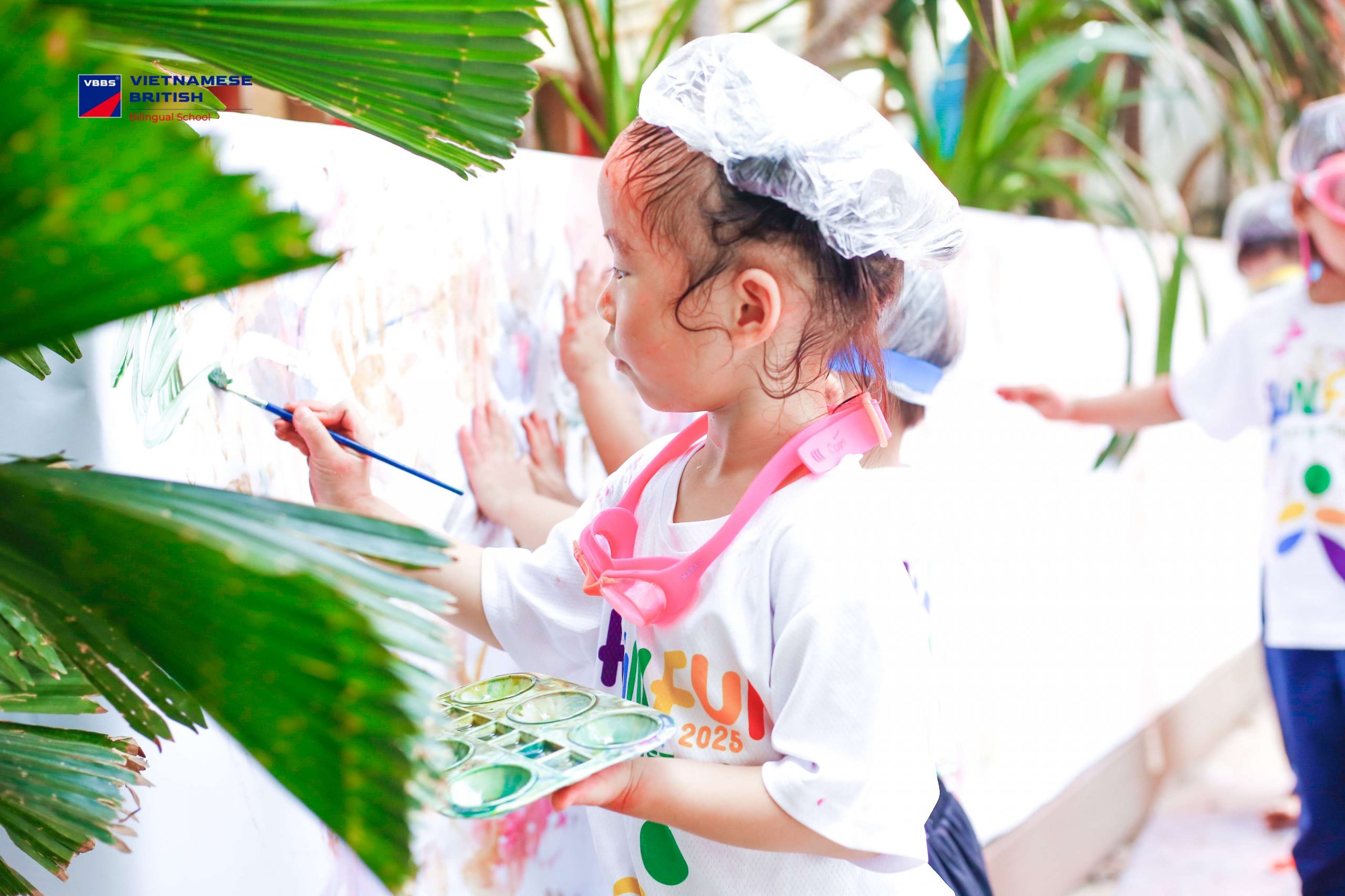 Tại VBBS, mỗi sự kiện đều là sân khấu để con thể hiện chính mình, tự tin, tự lập, và tỏa sáng theo cách riêng.
 “Hội chợ Nhà Sáng Chế Nhí” không chỉ là một ngày chơi – mà là khoảnh khắc con trưởng thành trong niềm vui.