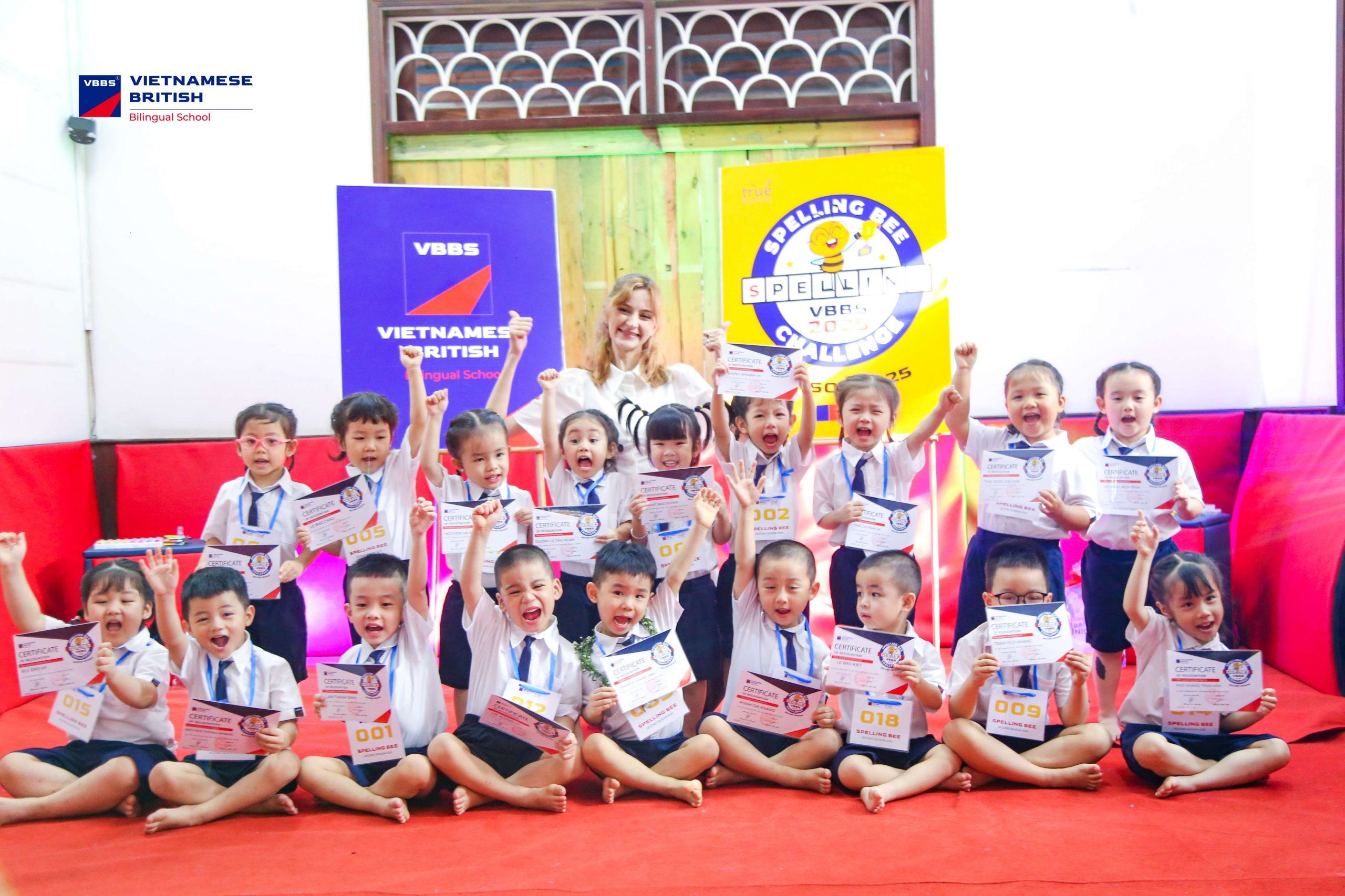 Khám phá Spelling Bee Season 2 tại VBBS Bình Thới – sân chơi ngôn ngữ giúp trẻ tự tin, phát triển kỹ năng tiếng Anh, phản xạ và bản lĩnh thể hiện trước đám đông.
