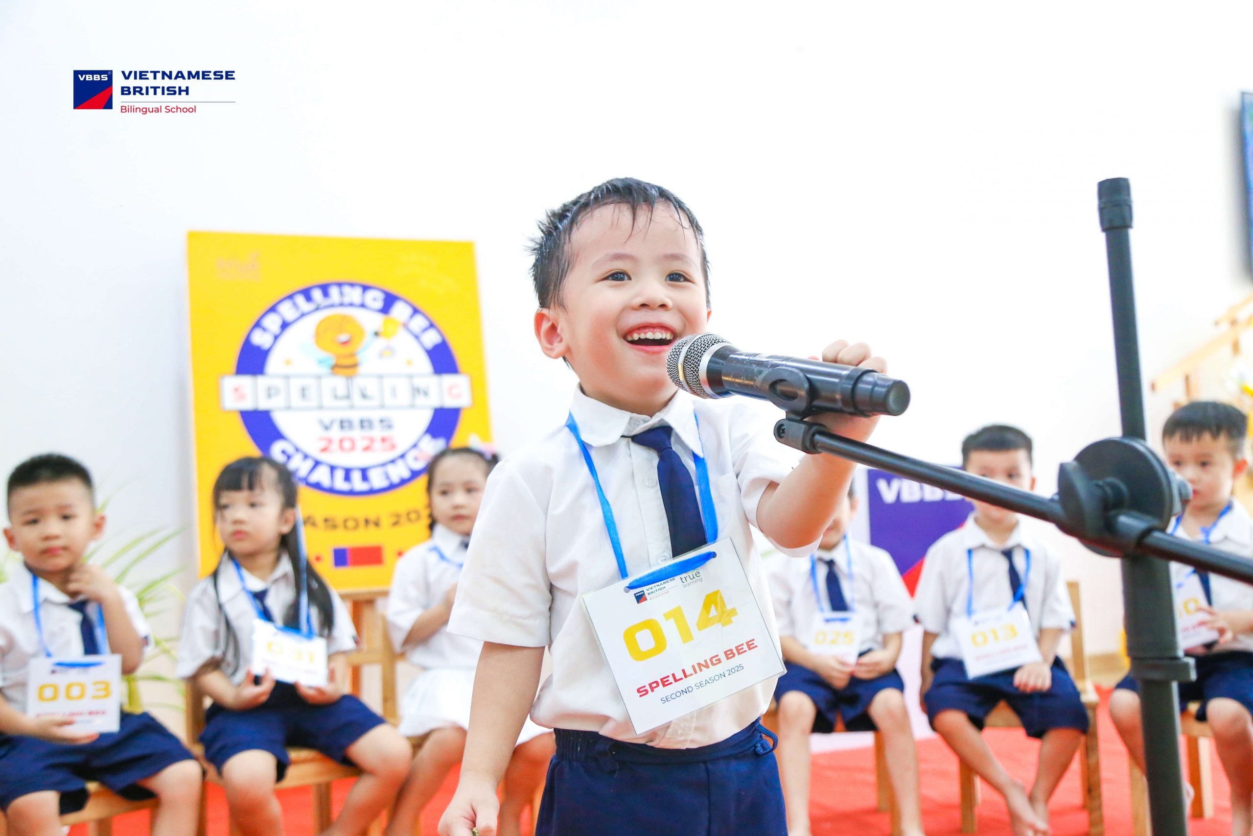 Khám phá Spelling Bee Season 2 tại VBBS Bình Tân – sân chơi tiếng Anh giúp trẻ rèn luyện phát âm, phản xạ và sự tự tin khi sử dụng ngôn ngữ, trong không khí học tập vui tươi và sáng tạo.